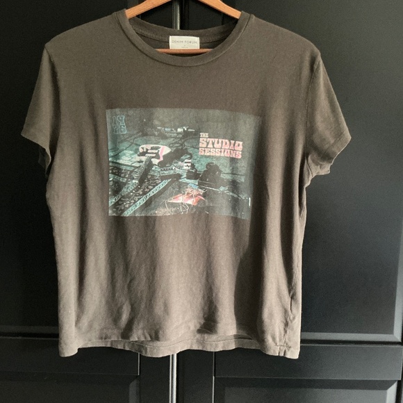 Denim Forum Tops - Denim Forum Aritzia vintage style t-shirt